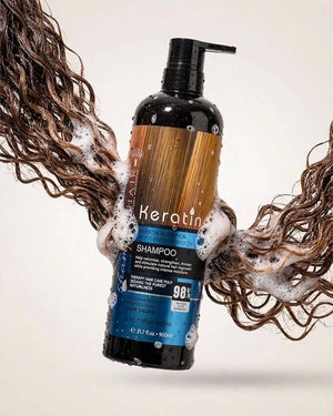 Keratin Shampoo Hair Pearly Wire Drawing 900ml sulphate free rich lather foam texture on wet curly hair - Sulfate free nourishing shampoo with natural botanical extracts, salt free, pearly wire drawing moisturizing foam application closeup Pakistan